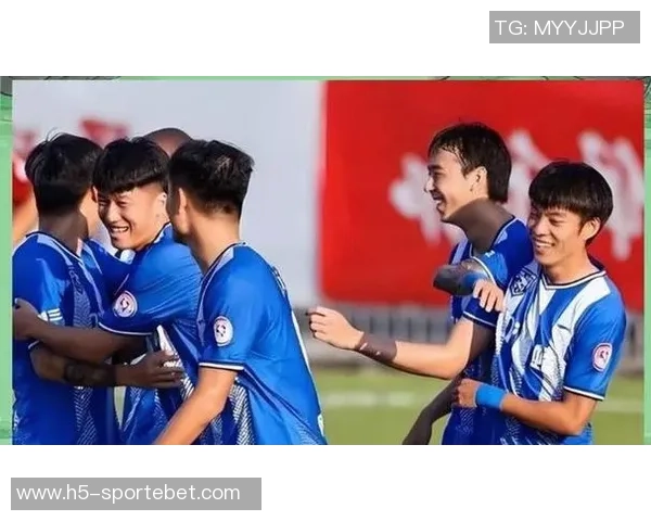 武汉三镇官方宣布签约28岁喀麦隆国脚姆布里亚姆卡姆助力球队新赛季